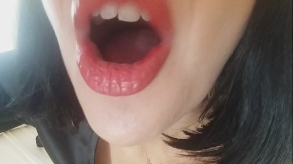 親愛的，你繼母今天不讓你上學……我太需要你了……